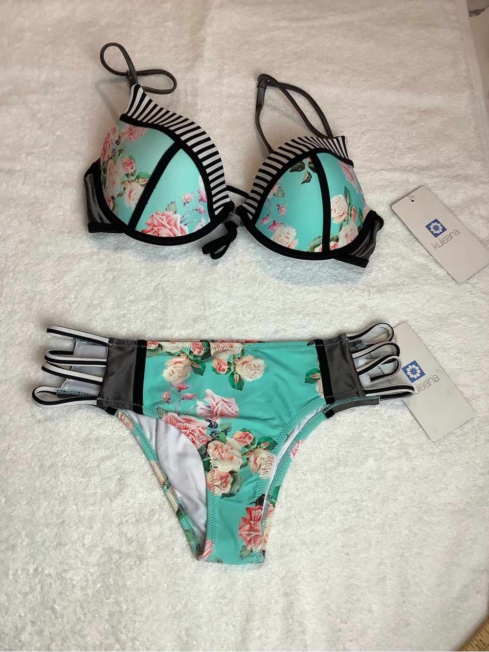 NWT sz Med Unique Upcycled underwire molded bra strappy bikini set